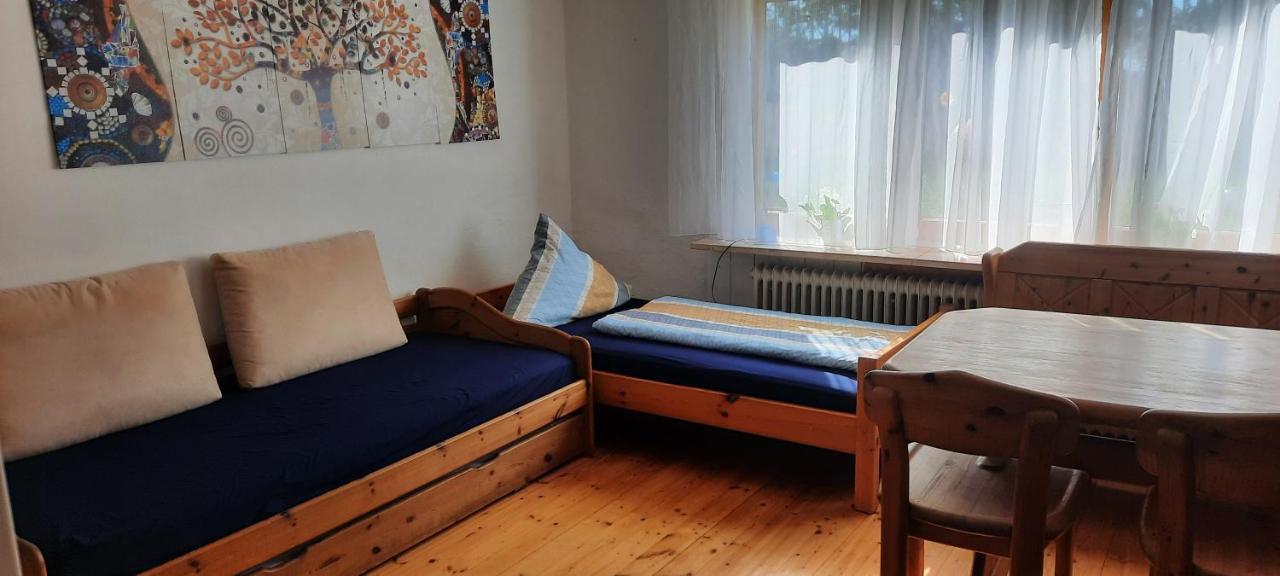 Helle Souterrainwohnung Naehe Flughafen, Landshut Und Muenchen 1 Bis 5 Personen Bruckberg Ngoại thất bức ảnh
